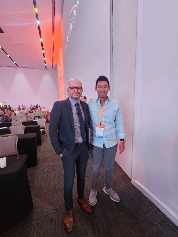 Formación Continua Global Dr. Ariel Yu Zeng